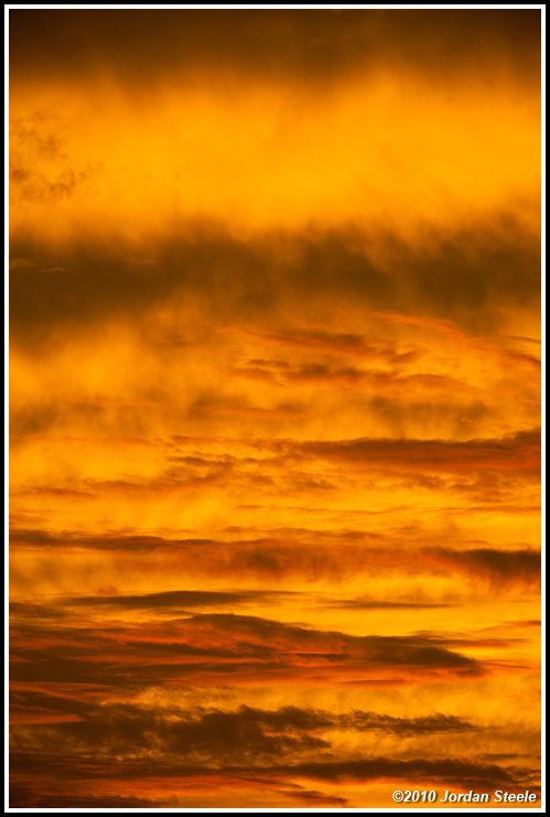 IMAGE: http://www.jordansteele.com/forumlinks/sunset_clouds2.jpg
